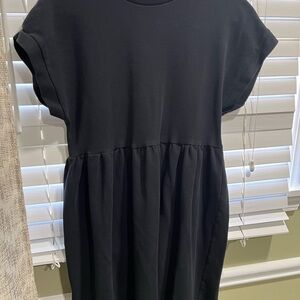 Zara Classic Black Top